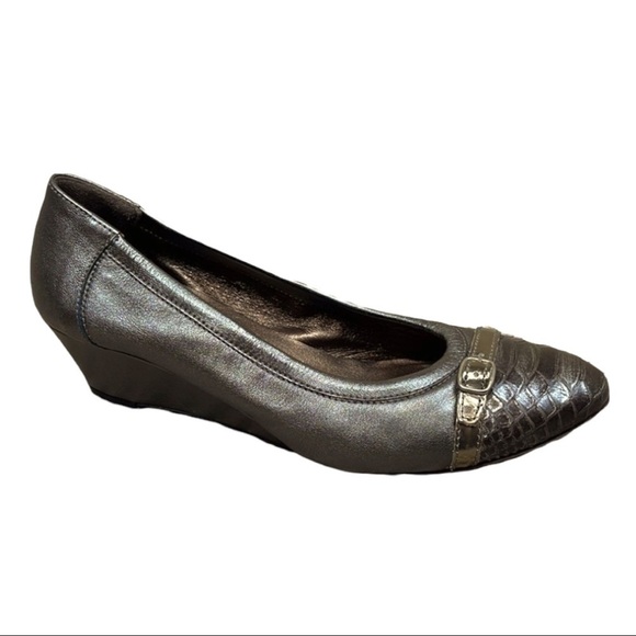 AGL PEWTER METALLIC LEATHER SNAKE PRINT EMBOSSED CAP TOE WEDGE PUMP - Picture 1 of 7